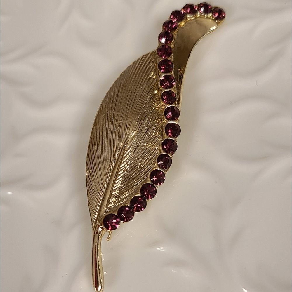 Vintage Leaf Brooch